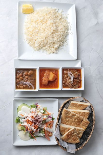 Veggie-Combo-With-nan-salad-bread-and-chocie-of-3-sides-out-fo-5-1-rotated